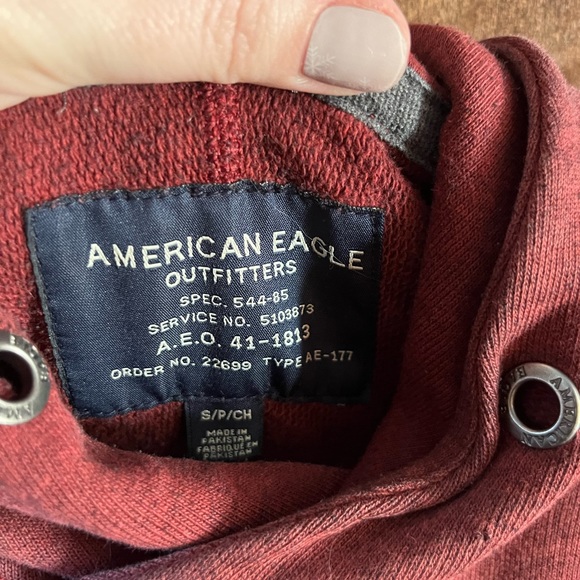 3 for $30. American Eagle hoodie - Picture 2 of 3